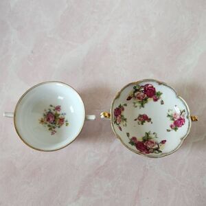 Cup set of two vintage gold castle Japanese floral delicate tea party brunch ser